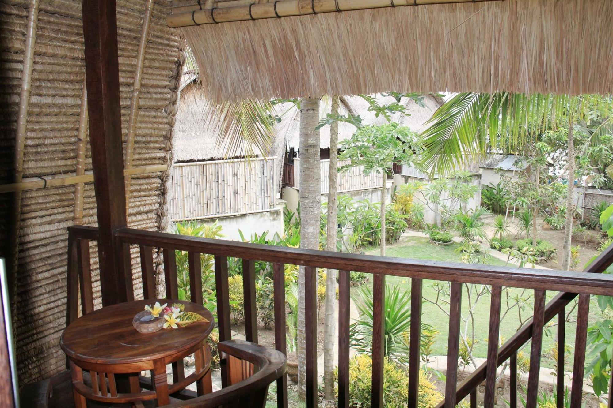 Molamola House Hotel Nusa Lembongan  Room photo